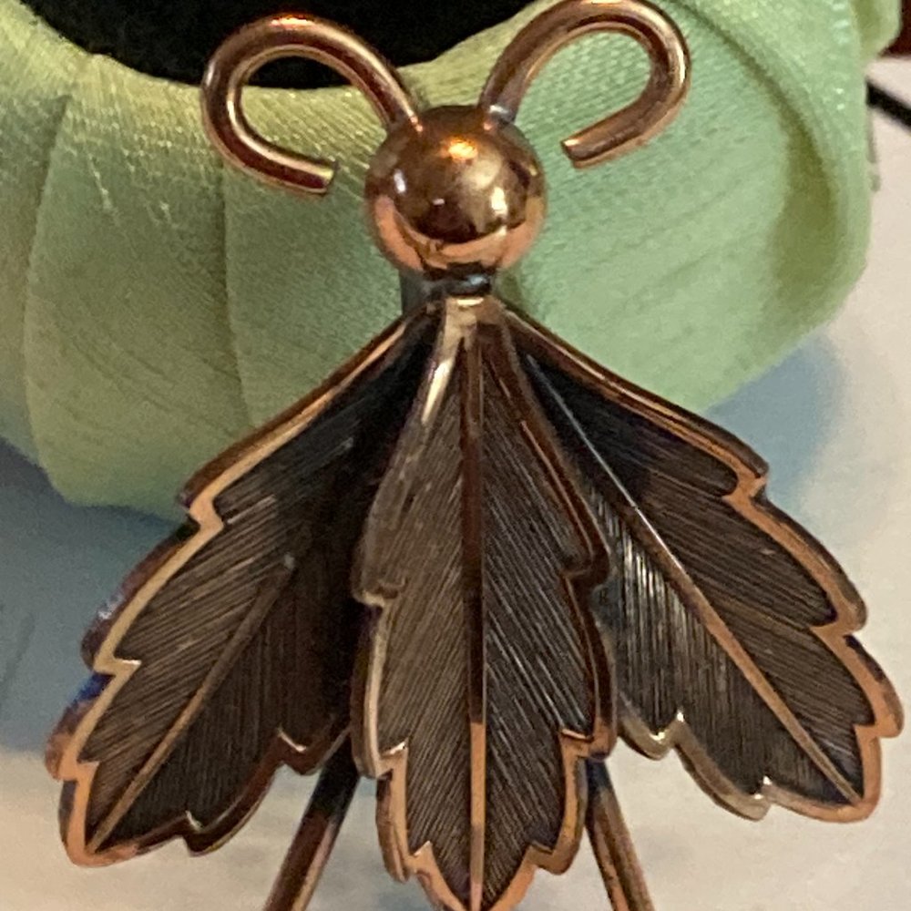 Beautiful, detailed Bell Trading Post copper bug pin